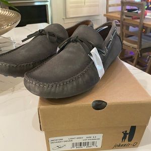 Brand new never worn Johnnie O getaway driver gray loafers size 9.5